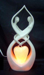 Una coppia di meditatori a colloqui con Osho Una coppia di meditatori a colloqui con Osho